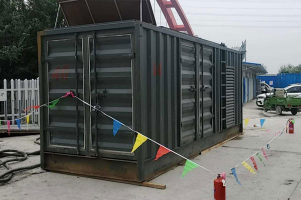 新城发电机租赁空气滤清器多久更换一次?