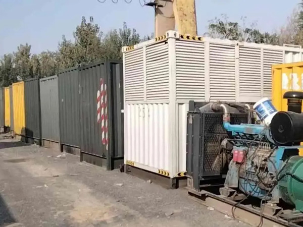 新城200KW柴油发电机机组每小时油耗是多少？
