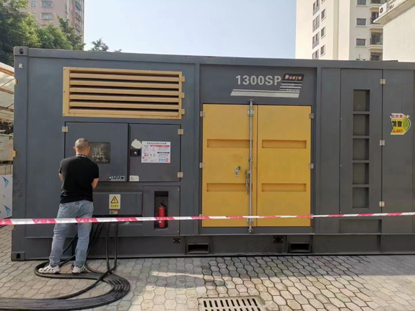 新城500KW发电机组冬季应该配多大的启动电瓶?